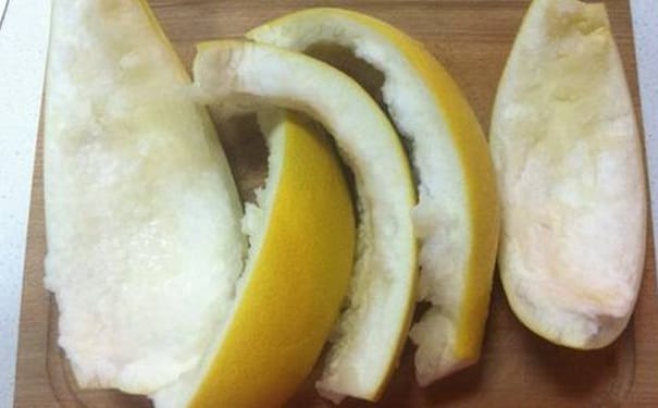 柚子皮煮水有什么作用？柚子皮煮水喝有什么好处？(1)