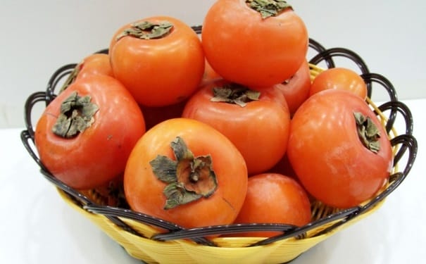 柿子的功效作用有哪些？怎么吃柿子最营养？(1)