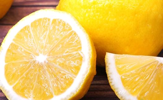 柠檬什么时候吃最美白？柠檬水美白多久见效