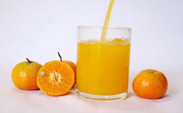 橘子和梨可以榨汁喝吗？橘子和梨榨汁喝有什么营养？(1)