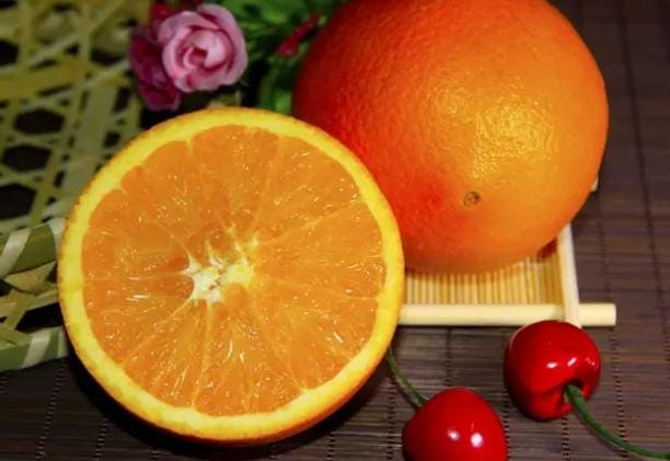 橙子吃多了会怎样 橙子皮能吃吗
