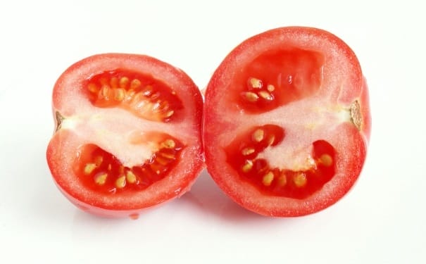 生吃西红柿有什么好处？生吃西红柿的好处和坏处(1)