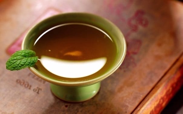 睡不着喝什么茶好？睡前可以喝的养生茶有哪些？(1)