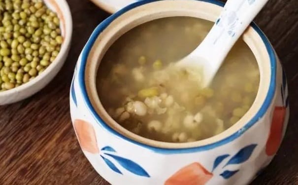 绿豆汤有什么功效作用？喝绿豆汤有哪些好处呢？(1)