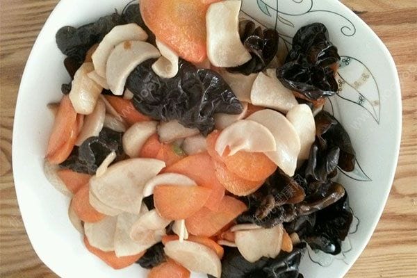 蘑菇能和木耳一起炒吗？蘑菇和木耳怎么做好吃？(3)