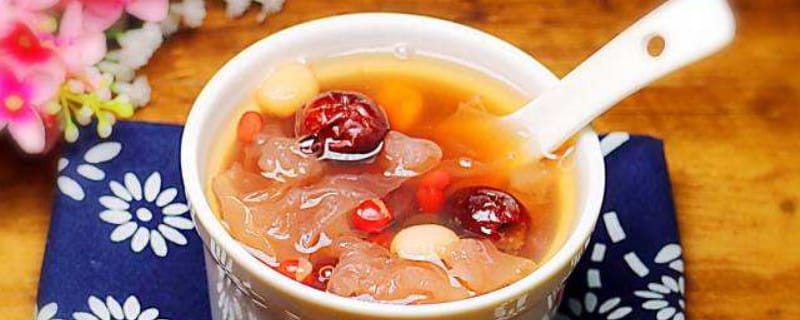 银耳炖红枣的做法 炖银耳红枣汤的做法