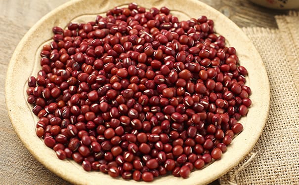 红豆的营养价值有哪些？红豆有什么食用价值？(1)
