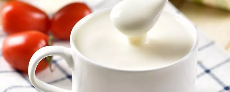 自制酸奶什么时候放糖 自制酸奶要放糖吗