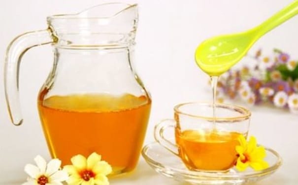 晚上喝蜂蜜水好不好？喝蜂蜜水有什么要注意的？(1)