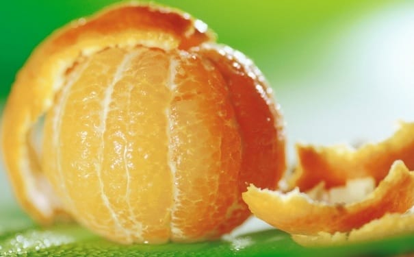 新鲜橘子皮可以泡水喝吗？橘子皮泡水喝有哪些作用？(1)
