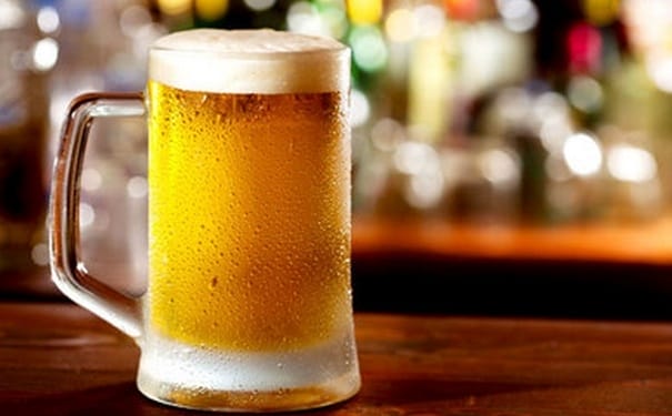 喝凉啤酒拉肚子怎么办？喝凉啤酒对身体有害吗？(1)