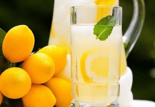 柠檬泡水苦怎么处理？柠檬水美白喝多久能见效