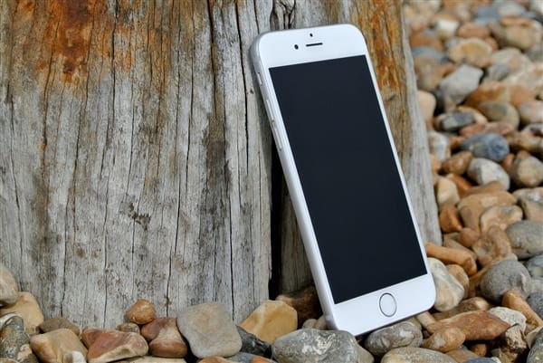 iPhone 16 Pro机型屏幕为6.3和6.9英寸 为啥手机屏越来越大？-图3