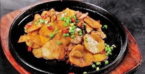 干锅土豆片怎么做才好吃,干锅麻辣土豆片饭店最好吃的做法图8