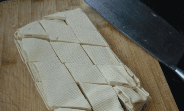 干豆腐如何切菱形块,干豆腐切法菱形图6