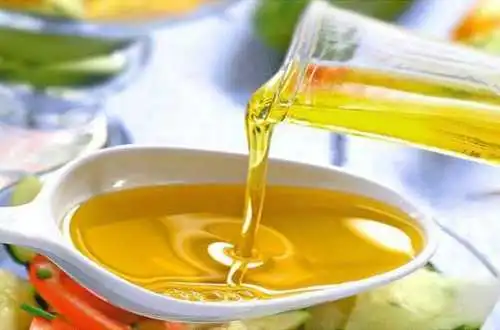 色拉油和大豆油的区别 色拉油有什么好处