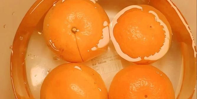 桔子太酸怎么办才好吃,橘子酸的怎么变甜 橘子酸的如何变甜图1
