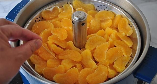 桔子太酸怎么办才好吃,橘子酸的怎么变甜 橘子酸的如何变甜图10