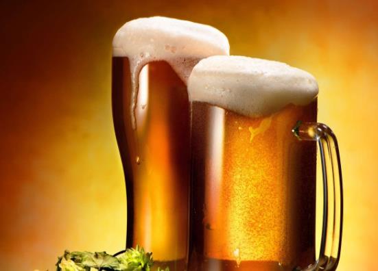 喝啤酒的时候可以吃烧烤吗 杂环胺化合物致癌,尿酸增高