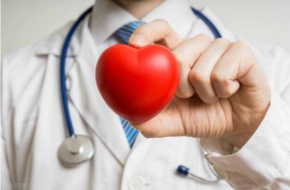 心脏病的早期症状有哪些 心脏病早期能治好吗