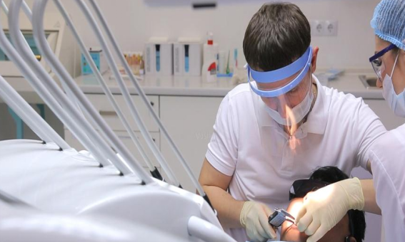 牙医专业一般学几年,口腔医学学制都是几年图5