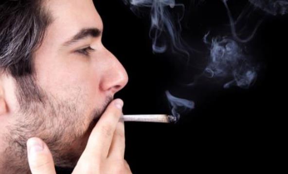 吸烟对健康的危害很大 长期吸烟到底会不会得心脏病