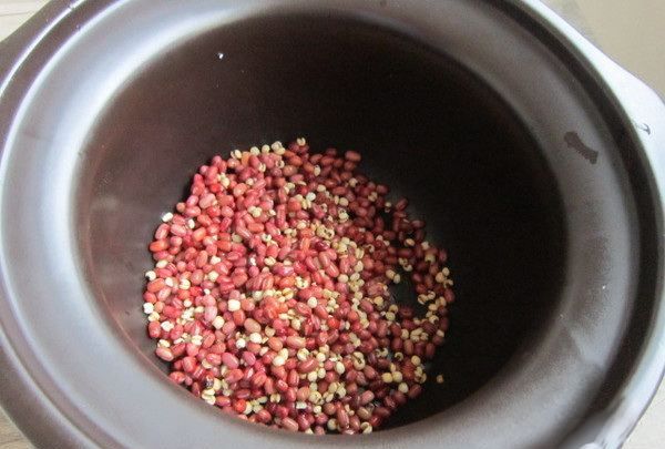 红豆薏米需要提前泡,红豆薏米粥怎么做图8