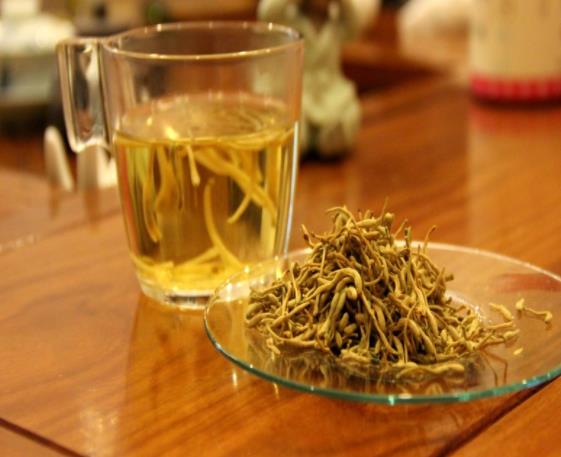 金银花茶的功效与作用 解毒,消炎,杀毒,杀菌,利尿等