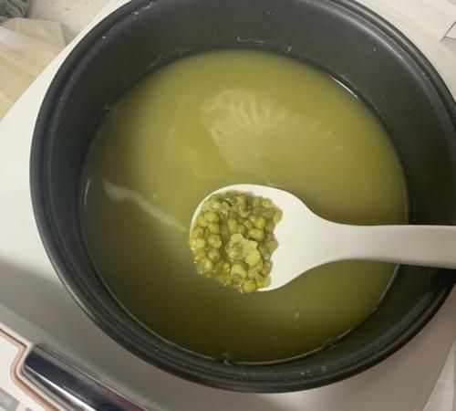 电饭锅煮绿豆汤,电饭锅可以煮绿豆汤图7