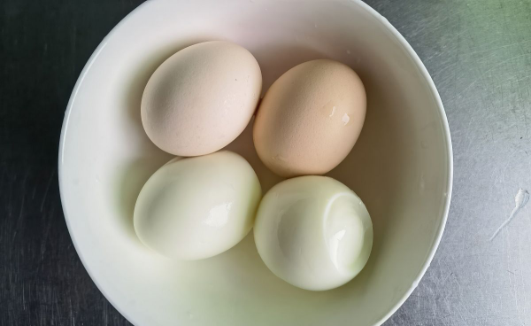 鸡蛋需要煮多长时间才能煮熟,鸡蛋要煮多久才能煮熟图1