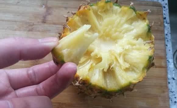吃不完的凤梨如何保存,菠萝没吃完怎么保存第二天吃图4