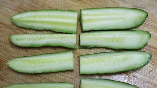 黄瓜怎么冻到冰箱保存,黄瓜的最佳保存方法图3