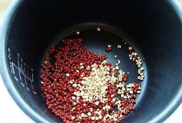 薏仁水怎么做,红豆薏米水的正确做法去湿气图2