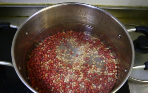 薏仁水怎么做,红豆薏米水的正确做法去湿气图6