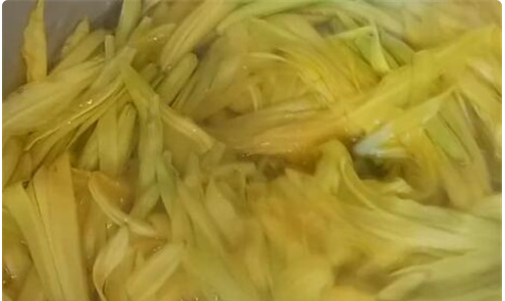 现摘黄花菜怎么处理可以吃,新鲜的黄花菜要怎么处理才能食用图10